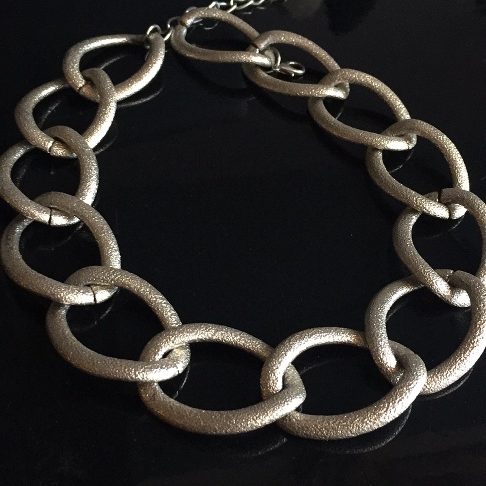Necklece